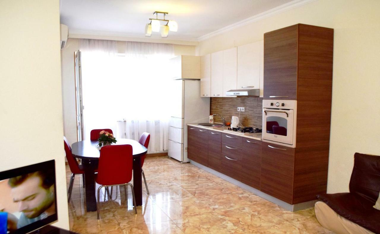 Tbilisi Tower 3 Apartment Bagian luar foto